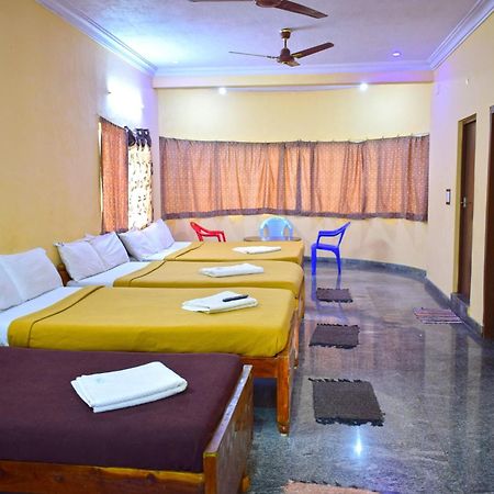 Dolphin Resort Yelagiri Exterior foto