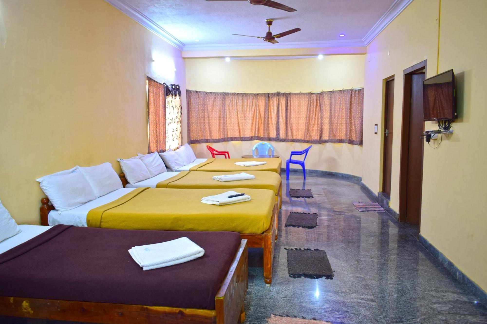 Dolphin Resort Yelagiri Exterior foto