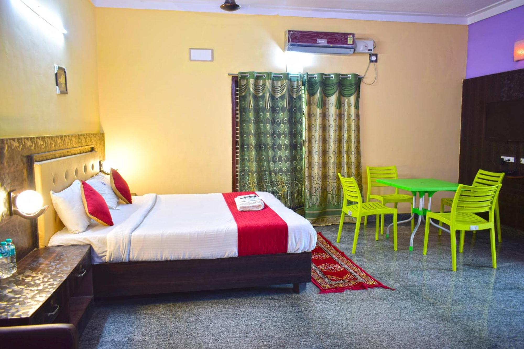 Dolphin Resort Yelagiri Exterior foto