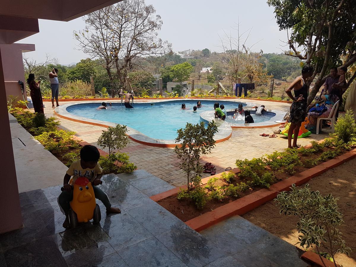 Dolphin Resort Yelagiri Exterior foto