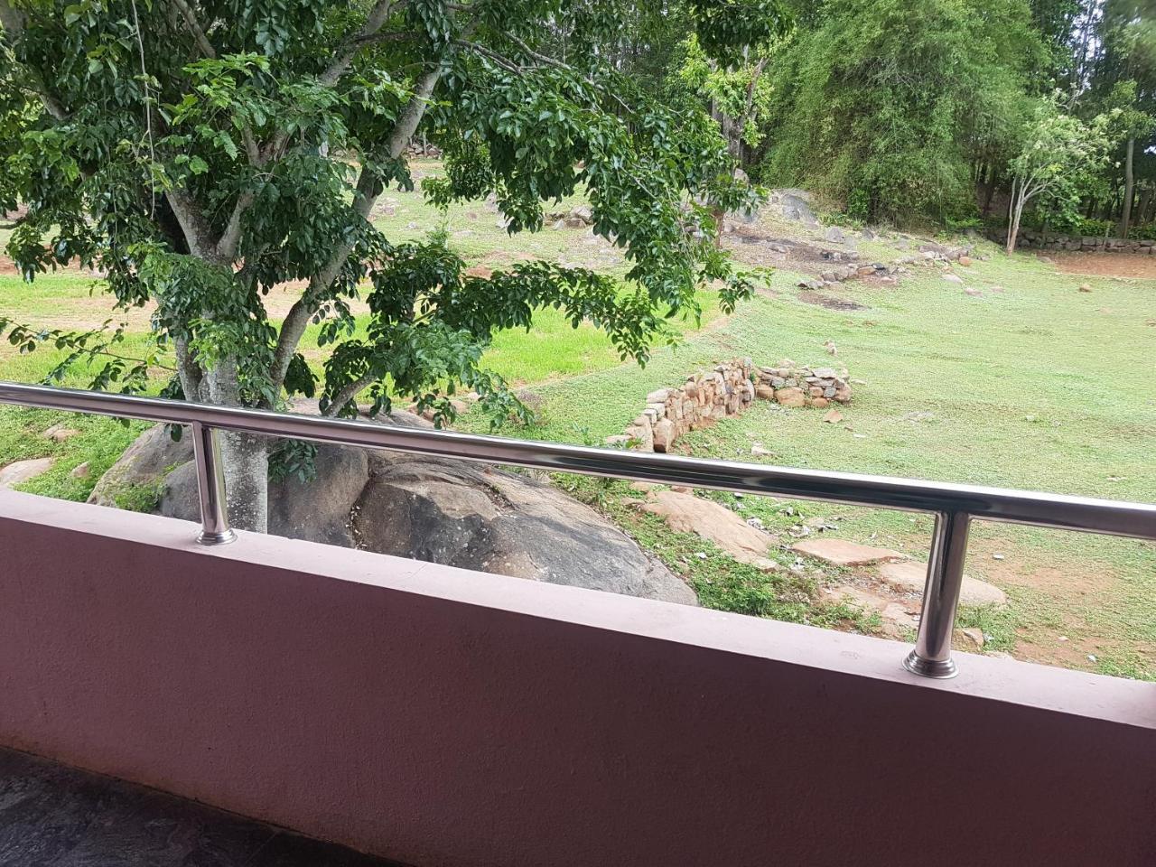 Dolphin Resort Yelagiri Exterior foto