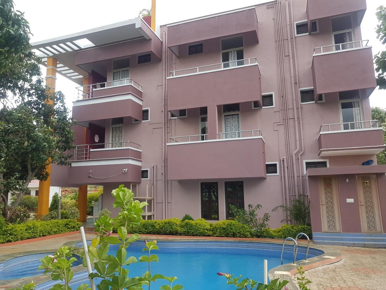 Dolphin Resort Yelagiri Exterior foto